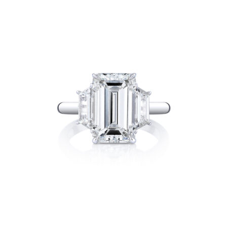 Emerald-cut Diamond Ring