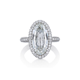 014565-1_Oval-Cut_Diamond_Ring Oval-Cut Diamond Ring