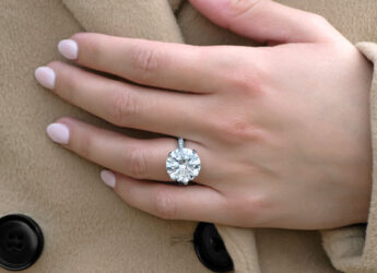 Round Brilliant Cut Diamond Engagement Ring