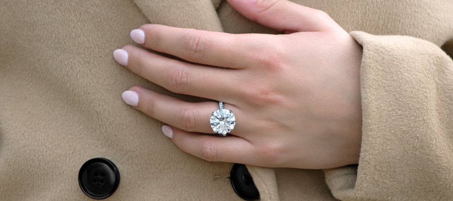Diamond-Ring-Blog-Header Round Brilliant Cut Diamond Engagement Ring