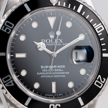 Rolex Submariner Date (16610) Dial
