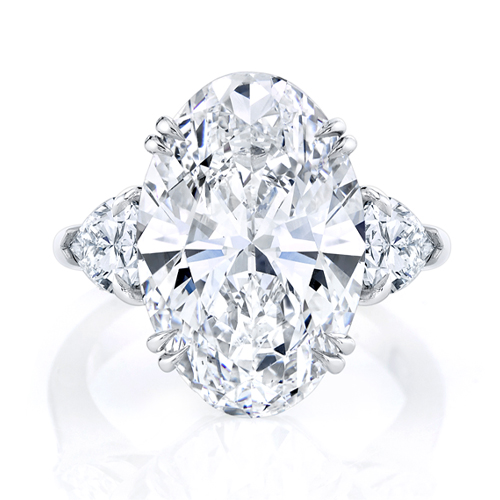 014562-Oval-Diamond-Ring Oval Diamond Ring