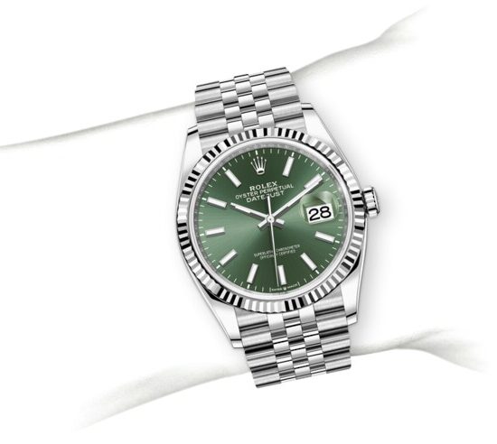 m126234-0051_modelpage_on_wrist_portrait.jpg Rolex Datejust 41mm 126234
