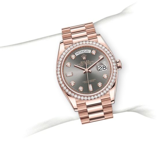 m128345rbr-0052_modelpage_on_wrist_portrait.jpg Rolex Day-Date 128345rbr