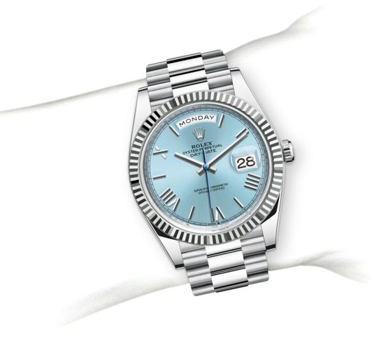 m228236-0012_modelpage_on_wrist_portrait.jpg Rolex Day-Date 228236