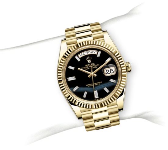 m228238-0059_modelpage_on_wrist_portrait.jpg Rolex Day-Date 40