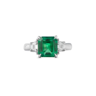 041025-1_Emerald_Ring Emerald Ring