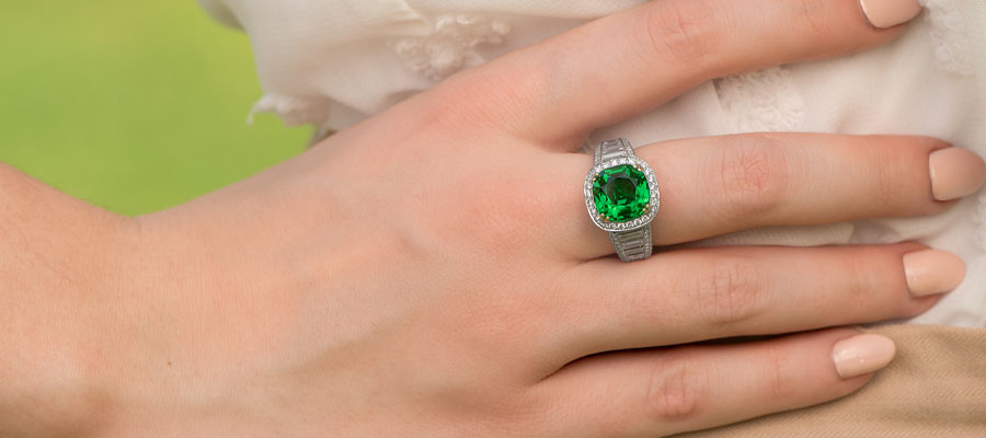 Exotic-Gems Tsavorite Ring