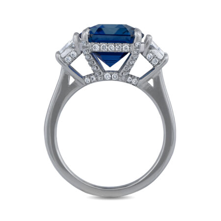 Sapphire Ring Decorated with Diamonds