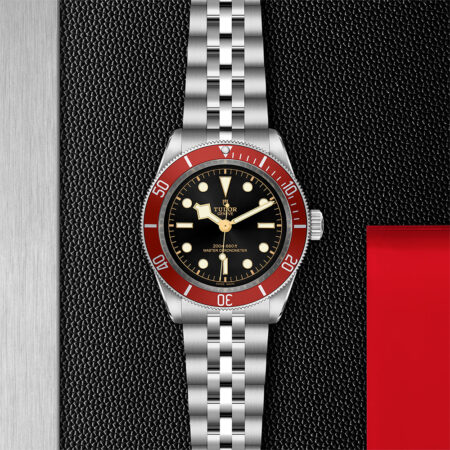 Tudor Black Bay Burgundy Layflat