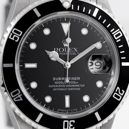 Rolex Submariner Date (16800)
