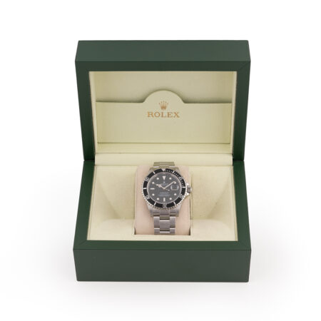 Pre-Owned Rolex Submariner Date